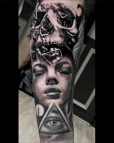 Simon Smith tattoo 010