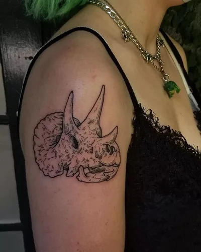Silky Wong tattoo 007
