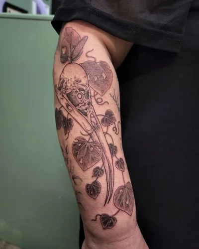 Silky Wong tattoo 041