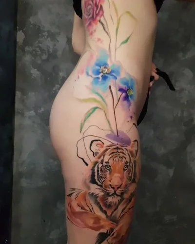 Simona Blanar tattoo 044