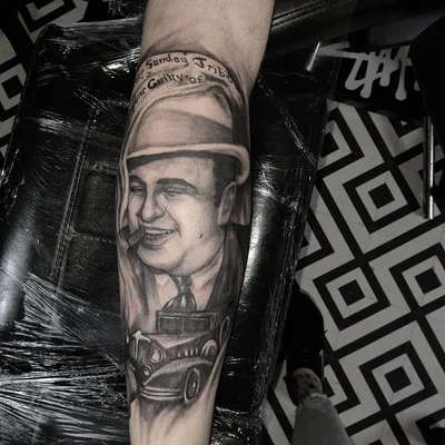 Simona is their name tattoo 040