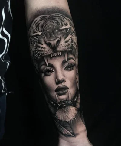 Simon Bravo tattoo 027