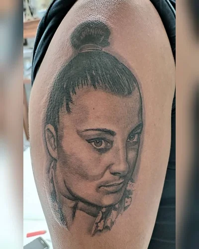 Simone LoseTo tattoo 034