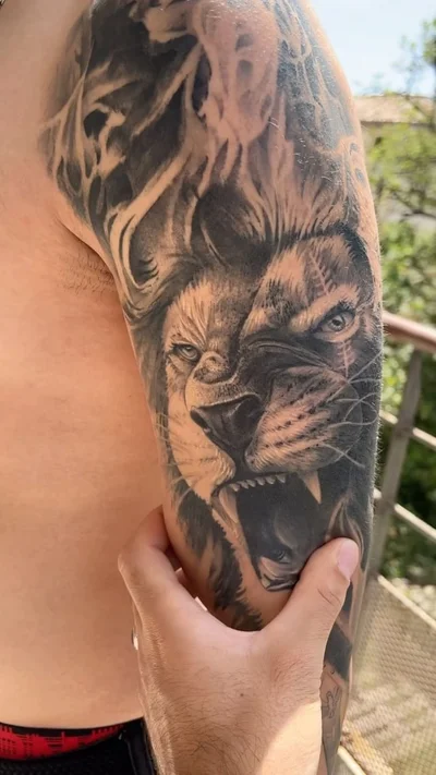 Simon Michel tattoo 027