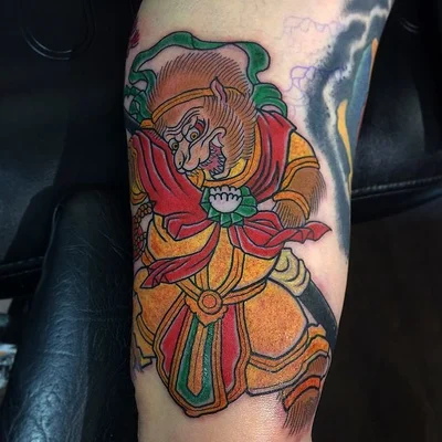 Simon Paul Thomas tattoo 044