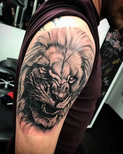 Simon tattoo 045
