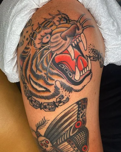 Simon Schubert tattoo 036