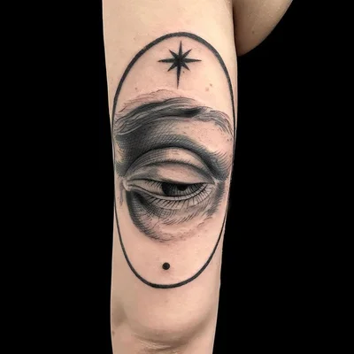 Simon Sock tattoo 017