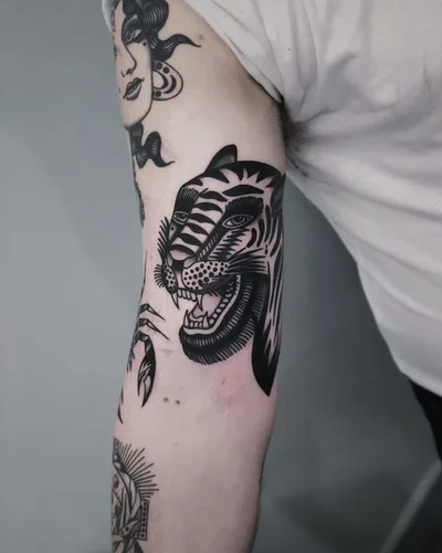 Simon tattoo 018