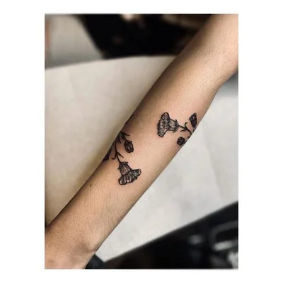 Renee Barasch tattoo 001