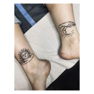 Renee Barasch tattoo 002