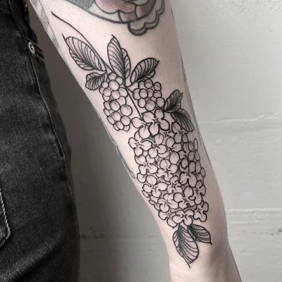 𝔖𝔦𝔫𝔞𝔥 tattoo 016