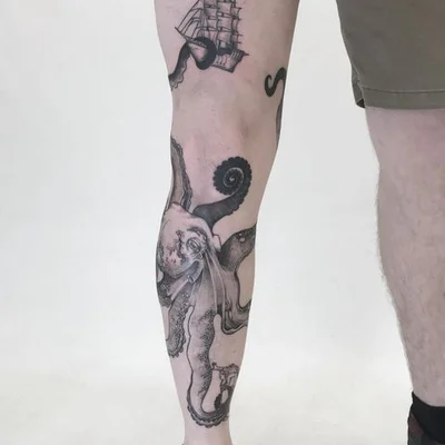 Singulier Tattoo tattoo 048