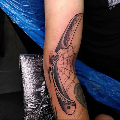 SinnersCircleTattoo&Piercing tattoo 010