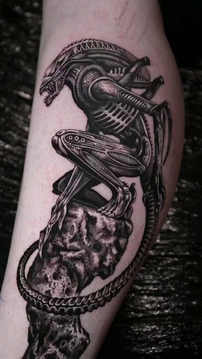 Marcel Sinnwell tattoo 050