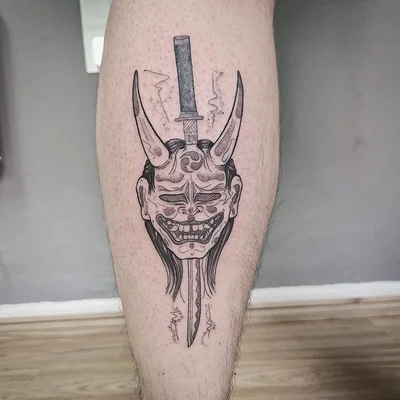 Nikki Kelly tattoo 019