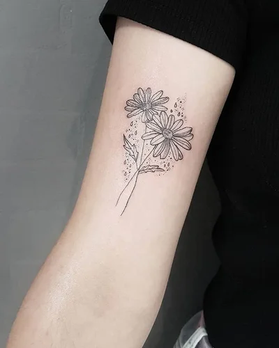 Nikki Kelly tattoo 029