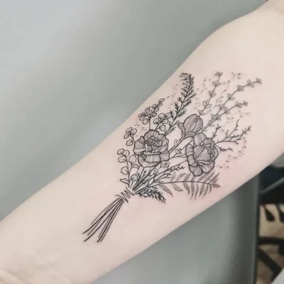 Nikki Kelly tattoo 037