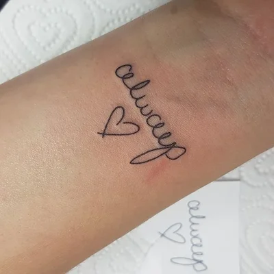 Nikki Kelly tattoo 046