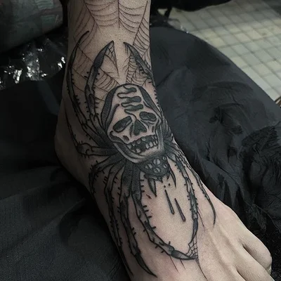 Siva Lobanja tattoo 011