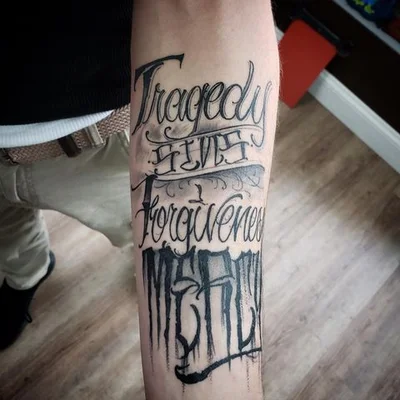 Justin Phillips tattoo 013