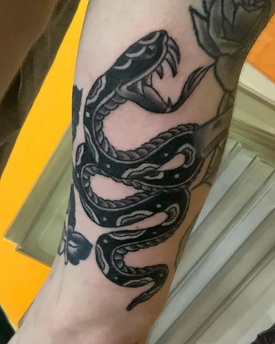 Skin Graffiti tattoo 023