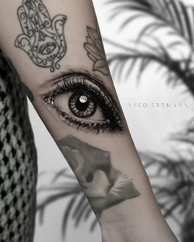 Skin Busters Tattoo tattoo 045