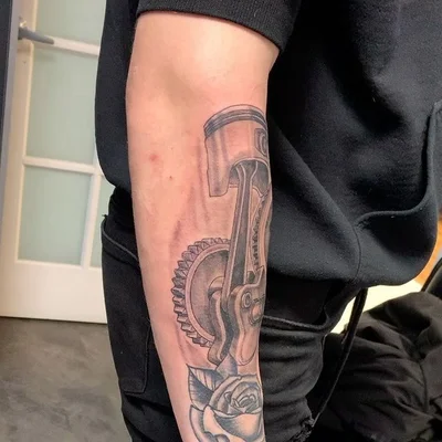 Shawn Pierce tattoo 033