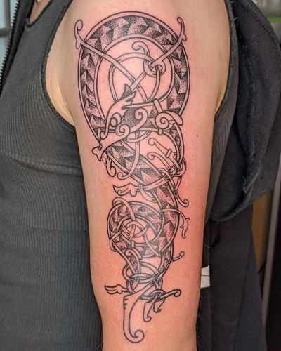 Shawn Pierce tattoo 042