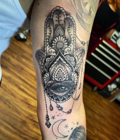 Skin Deep Tattoo & Piercing tattoo 017