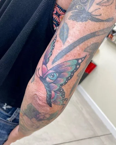 Skin Deep Tattoo & Piercing tattoo 037