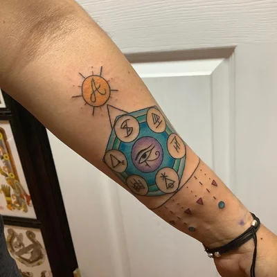 Independent Tattoo tattoo 007