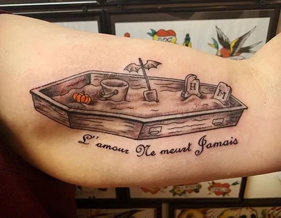 Independent Tattoo tattoo 020