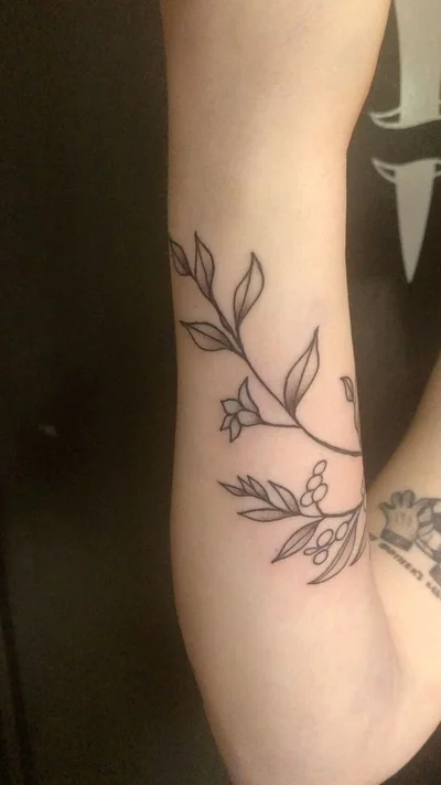 Independent Tattoo tattoo 026