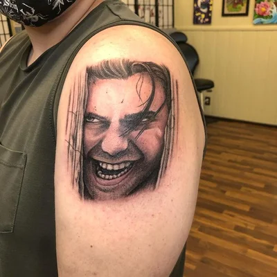 Mike Arneson tattoo 010