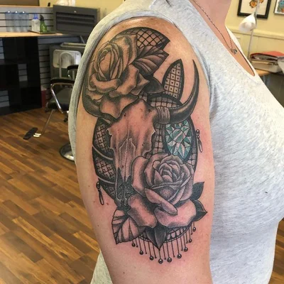 Mike Arneson tattoo 048