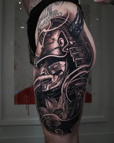 Robert Pho tattoo 018