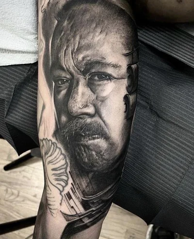 Robert Pho tattoo 030