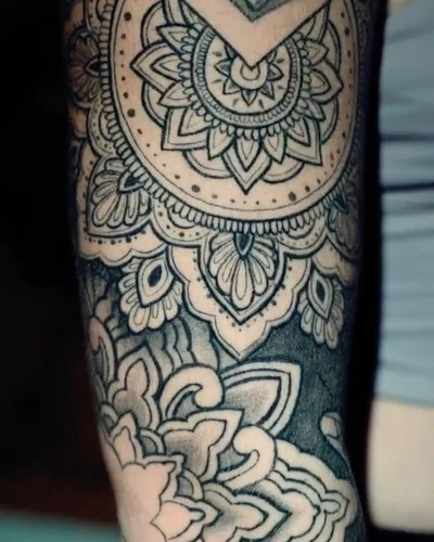 Robert Pho tattoo 036