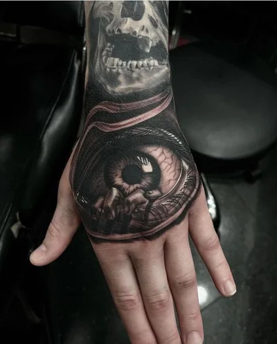 Robert Pho tattoo 048