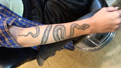 Skin Hooked tattoo 010
