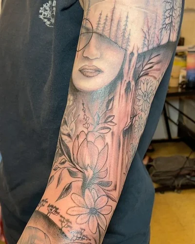 Skin Hooked tattoo 038
