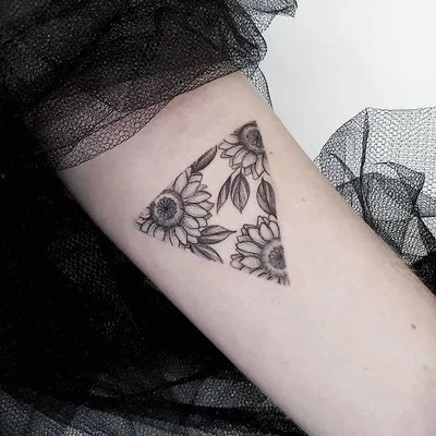 Skink Flash tattoo 028