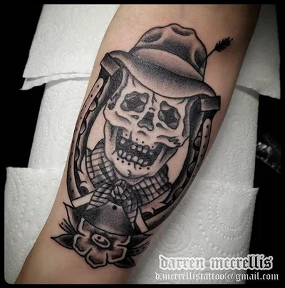 Helen Skullduggery tattoo 007