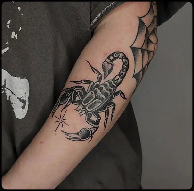 Helen Skullduggery tattoo 012