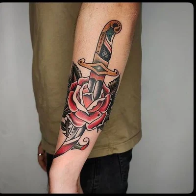Helen Skullduggery tattoo 045