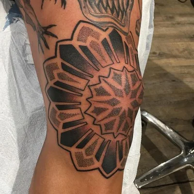 Skyler Jinx tattoo 007