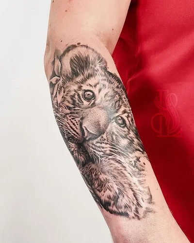 Sleepy Lily tattoo 009