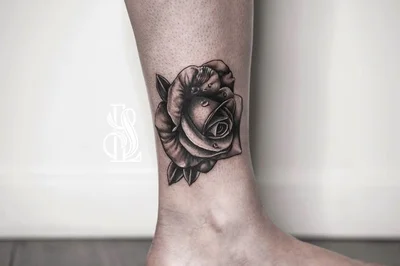 Sleepy Lily tattoo 011