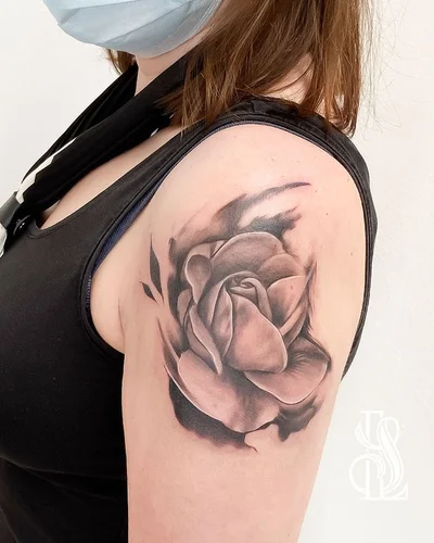 Sleepy Lily tattoo 024